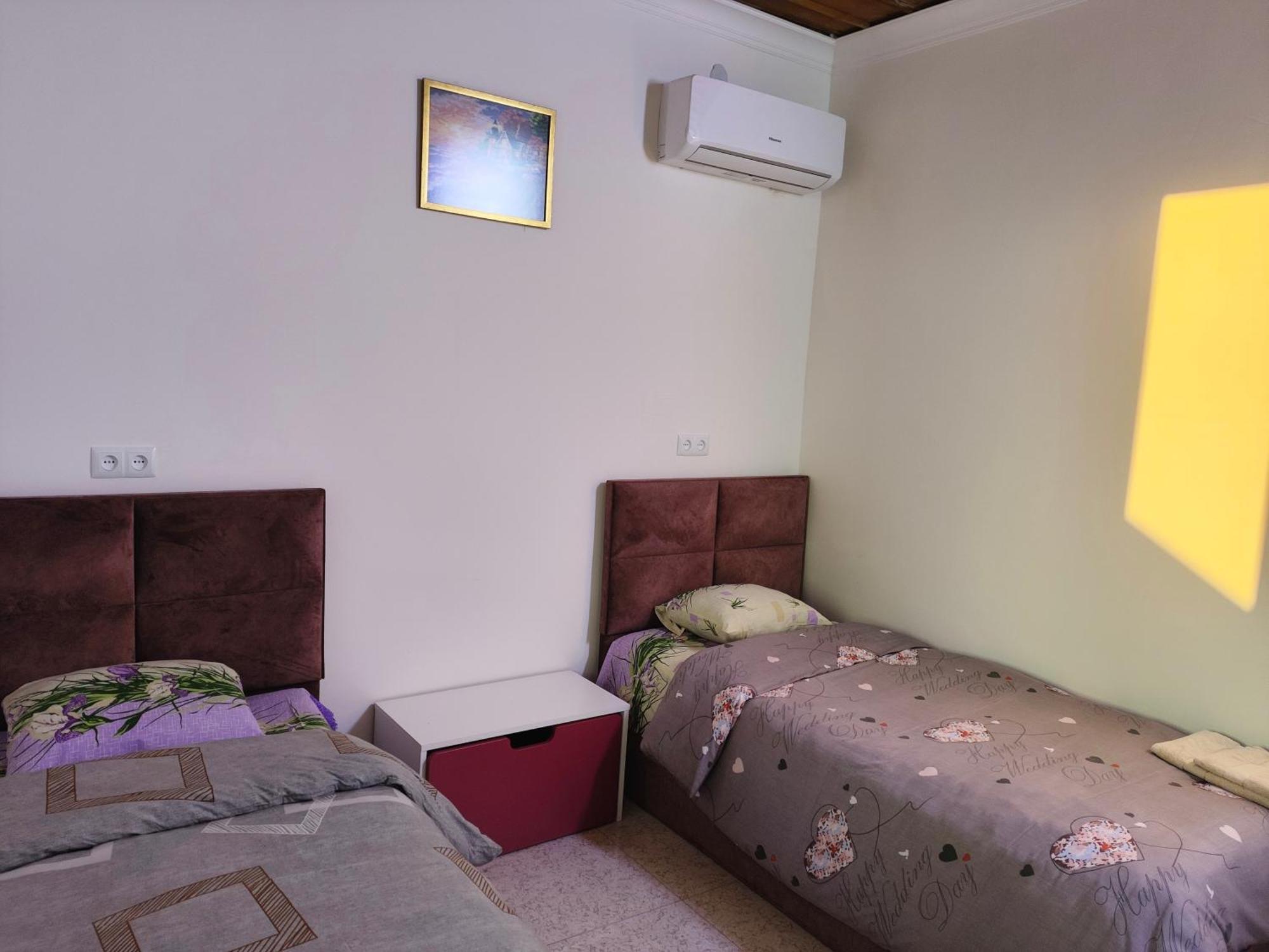 יירבאן Apex Rest House Of 10 Rooms And Pool מראה חיצוני תמונה