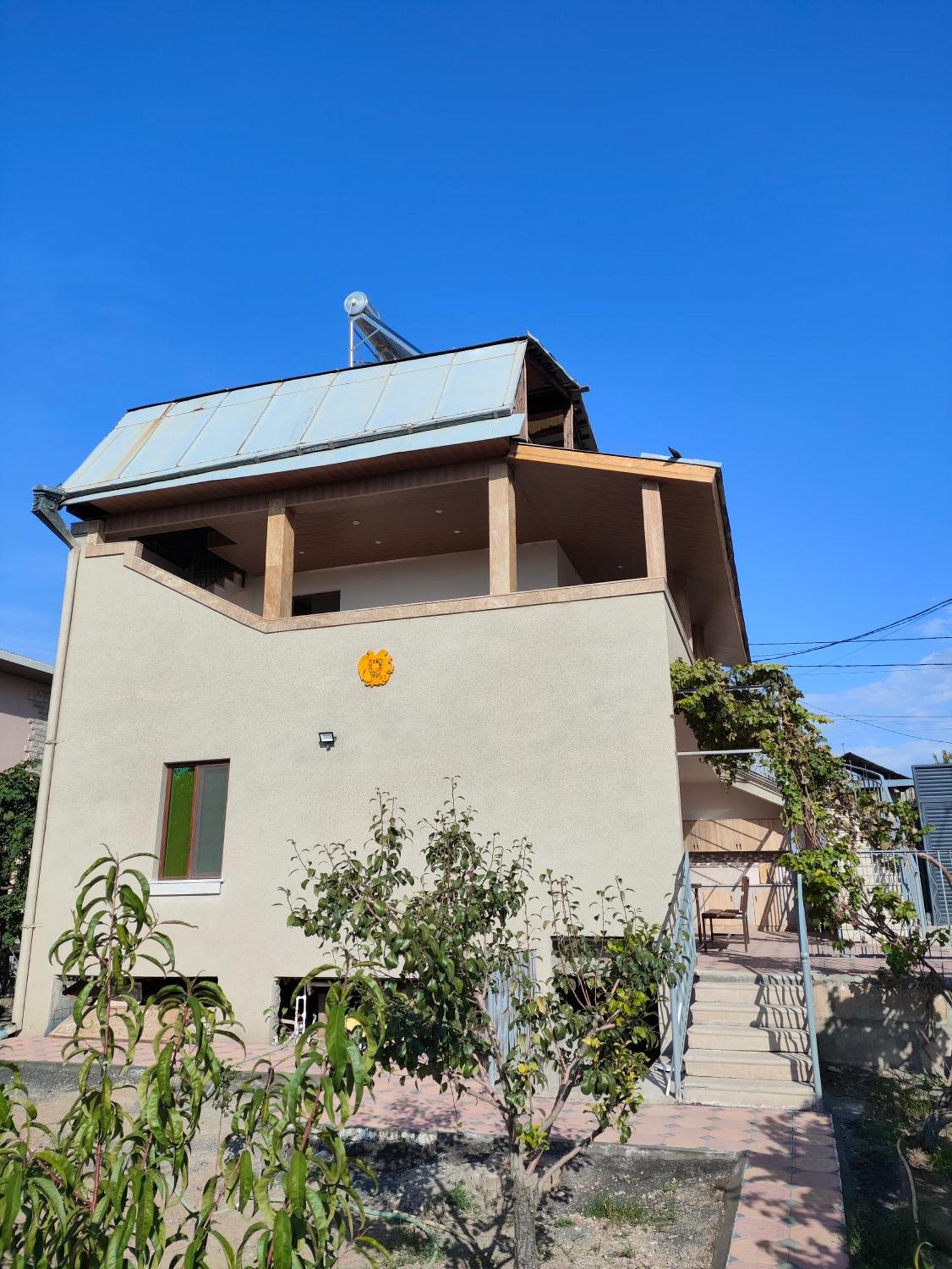 יירבאן Apex Rest House Of 10 Rooms And Pool חדר תמונה
